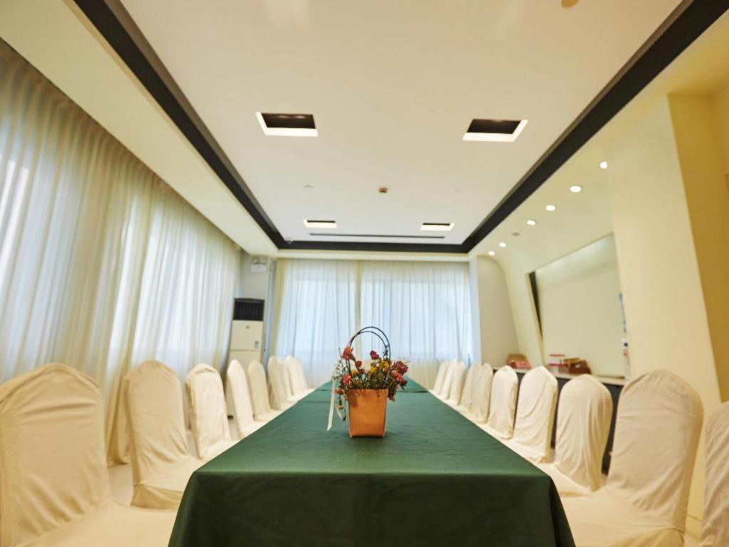 Jinjiang Inn Zhengzhou Railway Station Erqi Square Metro Station Extérieur photo