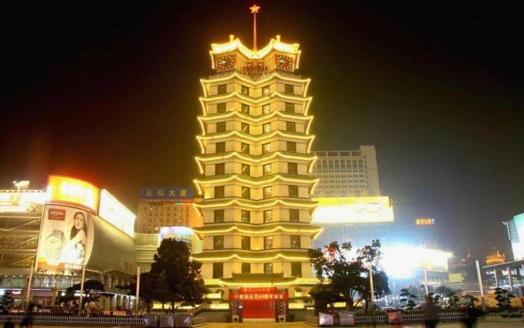 Jinjiang Inn Zhengzhou Railway Station Erqi Square Metro Station Extérieur photo